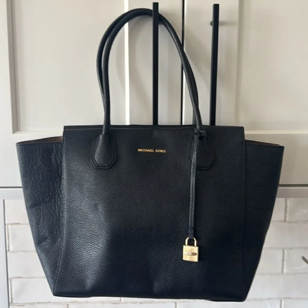 Michael Kors Mercer Large Satchel Black Leather Handbag Top Zip Closure Bag GUC - Picture 13 of 14
